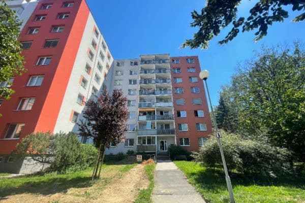 Pronájem bytu 3+1 68 m², Kúty, Zlín, Zlínský kraj Pronájem bytu 3+1 68 m², Kúty, Zlín, Zlínský kraj
