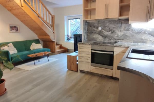 Pronájem bytu 2+kk 64 m², Zátopkova, Milovice Pronájem bytu 2+kk 64 m², Zátopkova, Milovice