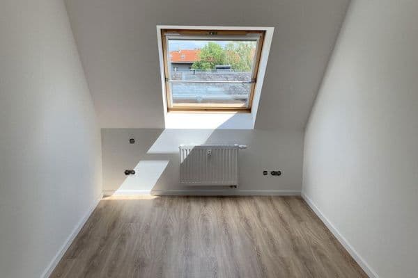 Pronájem bytu 2+1 48 m², Stieglitzstraße 105, Leipzig, Sasko Pronájem bytu 2+1 48 m², Stieglitzstraße 105, Leipzig, Sasko