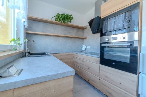 Pronájem bytu 2+1 56 m², Vietnamská, Ostrava Pronájem bytu 2+1 56 m², Vietnamská, Ostrava
