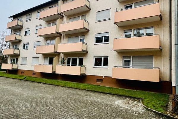 Prodej bytu 3+1 92 m², Schwetzingen Prodej bytu 3+1 92 m², Schwetzingen