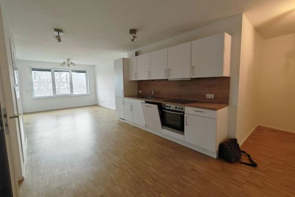 Pronájem bytu 3+1 72 m², Johanna-Dachs-Str. 34, Regensburg, Bavorsko Pronájem bytu 3+1 72 m², Johanna-Dachs-Str. 34, Regensburg, Bavorsko