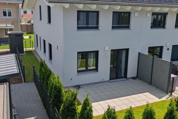 Prodej domu 129 m², pozemek 140 m², Brunnthal, Bavorsko Prodej domu 129 m², pozemek 140 m², Brunnthal, Bavorsko