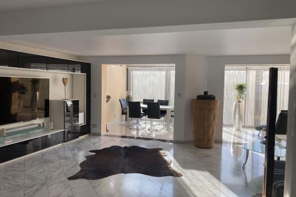 Prodej domu 185 m², pozemek 214 m², Kallstadter Straße, DANNSTADT-SCHAUERNHEIM Prodej domu 185 m², pozemek 214 m², Kallstadter Straße, DANNSTADT-SCHAUERNHEIM