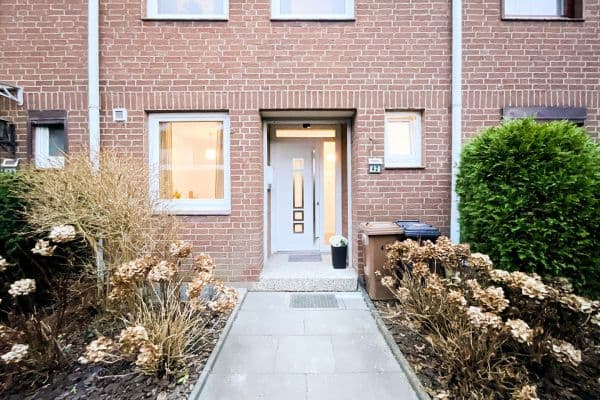 Prodej domu 126 m², pozemek 194 m², Rellingen Prodej domu 126 m², pozemek 194 m², Rellingen