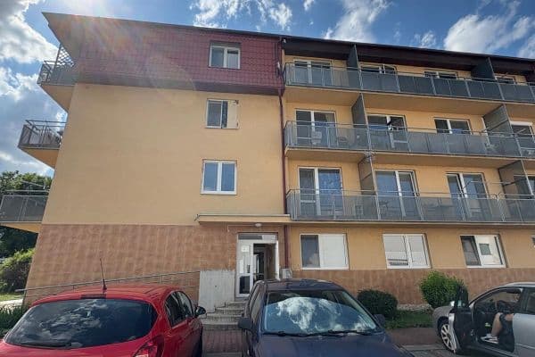 Pronájem bytu 1+kk 32 m², Břízová, Ivančice Pronájem bytu 1+kk 32 m², Břízová, Ivančice