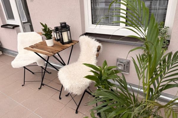 Pronájem bytu 2+kk 56 m², Kloboučnická, Praha Pronájem bytu 2+kk 56 m², Kloboučnická, Praha