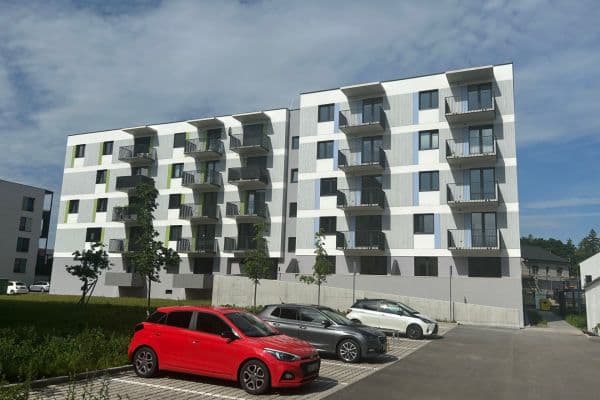 Pronájem bytu 2+kk 56 m², Benediktínská, Kladno, Středočeský kraj Pronájem bytu 2+kk 56 m², Benediktínská, Kladno, Středočeský kraj