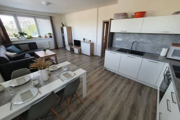 Pronájem bytu 2+kk 61 m², Edvarda Beneše, Olomouc Pronájem bytu 2+kk 61 m², Edvarda Beneše, Olomouc