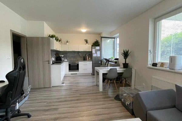 Pronájem bytu 2+kk 59 m², Edvarda Beneše, Olomouc Pronájem bytu 2+kk 59 m², Edvarda Beneše, Olomouc