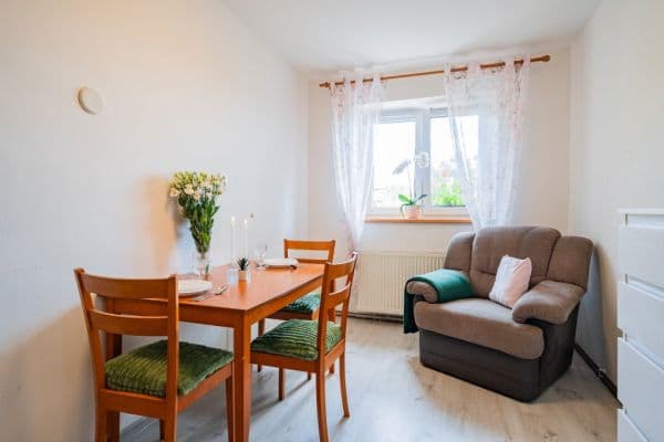 Prodej bytu 3+1 56 m², Za Obchody, Neratovice Prodej bytu 3+1 56 m², Za Obchody, Neratovice