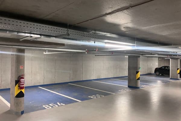 Pronájem garáže 13 m², Mezi Vodami, Praha 12 Pronájem garáže 13 m², Mezi Vodami, Praha 12