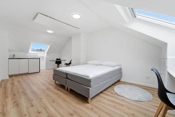 Pronájem bytu 1+kk 36 m², Hasselstraße 77, Düsseldorf, Severní Porýní-Vestfálsko Pronájem bytu 1+kk 36 m², Hasselstraße 77, Düsseldorf, Severní Porýní-Vestfálsko