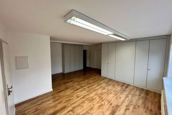 Pronájem kanceláře 80 m², Schwetzingen Pronájem kanceláře 80 m², Schwetzingen