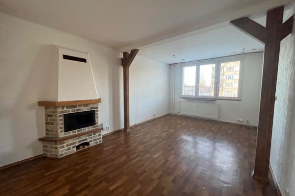 Pronájem bytu 3+1 60 m², Čermákova, Plzeň Pronájem bytu 3+1 60 m², Čermákova, Plzeň