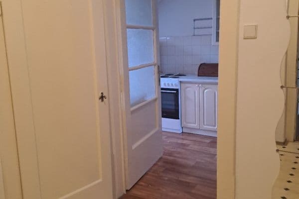 Pronájem bytu 2+1 53 m², Podhorská, Praha 5 Pronájem bytu 2+1 53 m², Podhorská, Praha 5