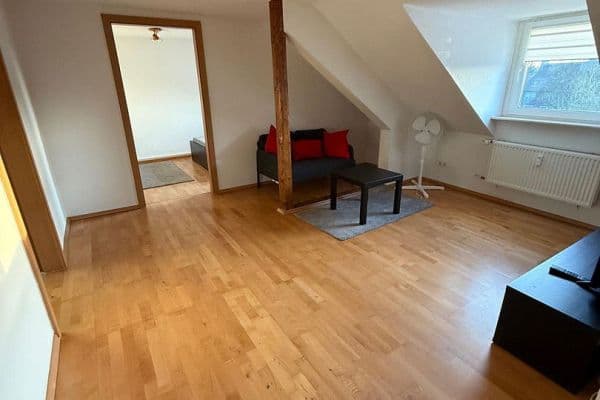 Pronájem bytu 2+1 45 m², Niebuhrstr. 70, Duisburg Pronájem bytu 2+1 45 m², Niebuhrstr. 70, Duisburg