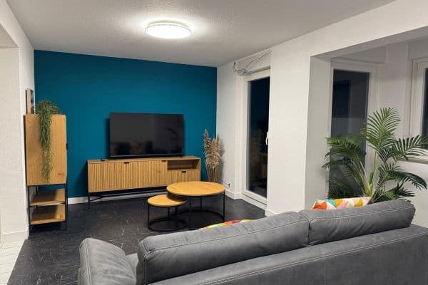 Pronájem bytu 2+1 65 m², untere Heckenstraße 51, Stuttgart (Hedelfingen) Pronájem bytu 2+1 65 m², untere Heckenstraße 51, Stuttgart (Hedelfingen)