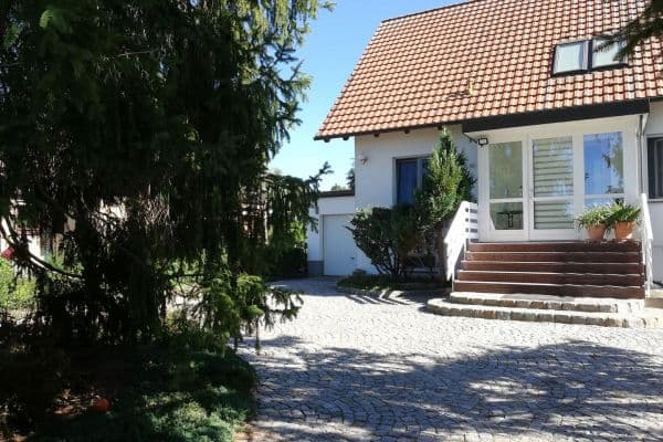 Prodej domu 159 m², pozemek 1.400 m², Schöneiche Prodej domu 159 m², pozemek 1.400 m², Schöneiche