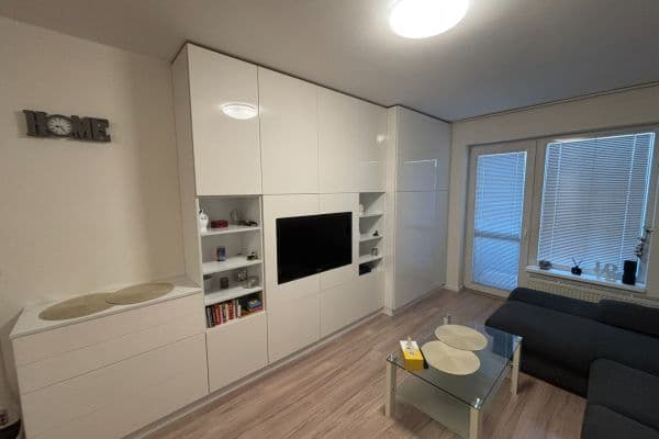 Prodej bytu 2+kk 54 m², V Dolině, Praha Prodej bytu 2+kk 54 m², V Dolině, Praha