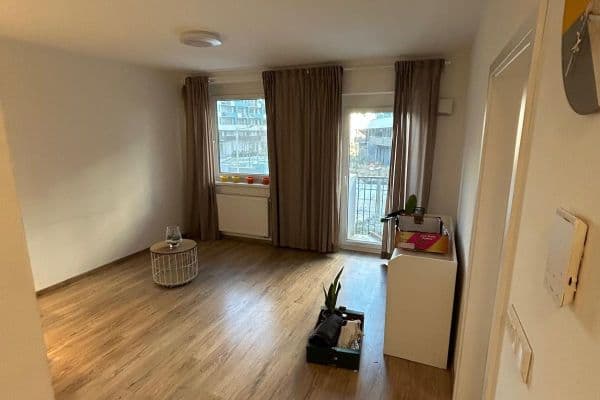 Pronájem bytu 2+1 44 m², Hraničná, Ružinov Pronájem bytu 2+1 44 m², Hraničná, Ružinov