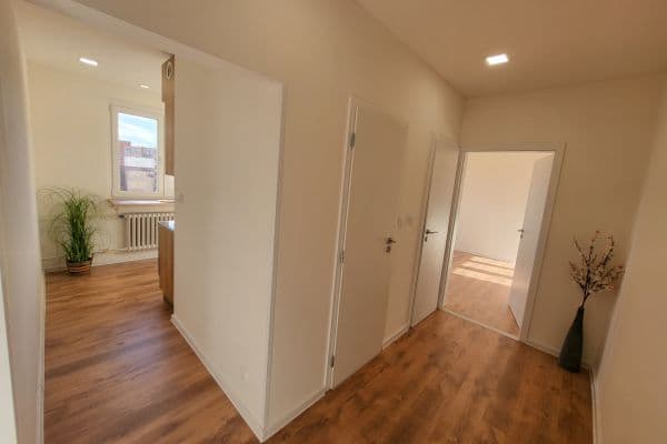 Prodej bytu 2+1 59 m², náměstí SNP, Brno Prodej bytu 2+1 59 m², náměstí SNP, Brno