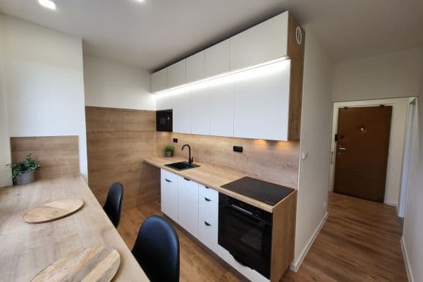 Prodej bytu 2+1 59 m², náměstí SNP, Brno Prodej bytu 2+1 59 m², náměstí SNP, Brno