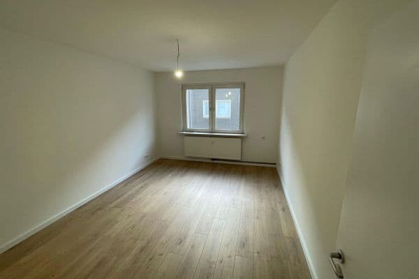 Pronájem bytu 2+1 49 m², Ziegelstr. 21, Wuppertal Pronájem bytu 2+1 49 m², Ziegelstr. 21, Wuppertal