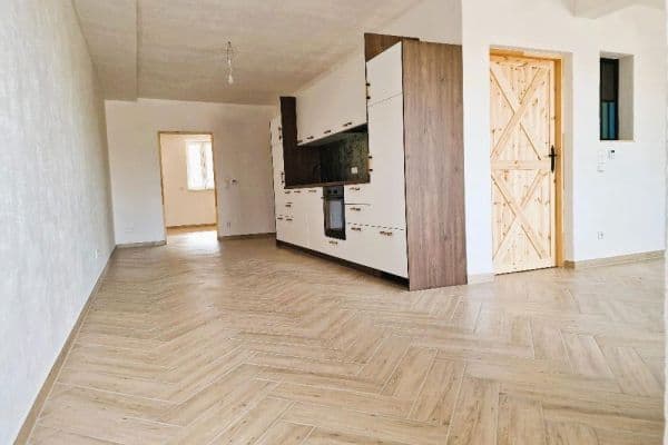 Pronájem bytu 2+1 77 m², Am Küsterberg 6B, Wolfsburg Pronájem bytu 2+1 77 m², Am Küsterberg 6B, Wolfsburg