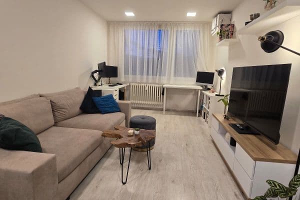 Pronájem bytu 2+kk 42 m², Skuteckého, Prague Pronájem bytu 2+kk 42 m², Skuteckého, Prague