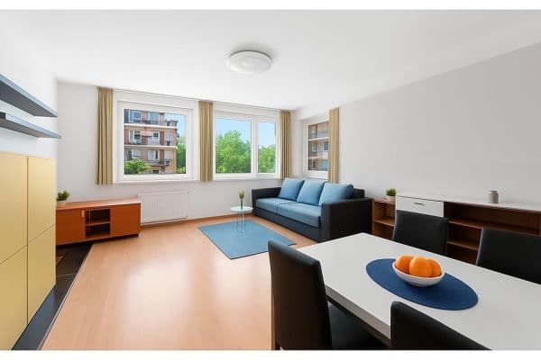 Prodej bytu 1+kk 50 m², Nad Okrouhlíkem, Praha Prodej bytu 1+kk 50 m², Nad Okrouhlíkem, Praha