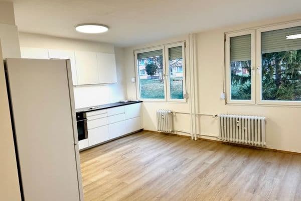 Pronájem bytu 4+kk 83 m², Pujmanové, Praha 4 Pronájem bytu 4+kk 83 m², Pujmanové, Praha 4