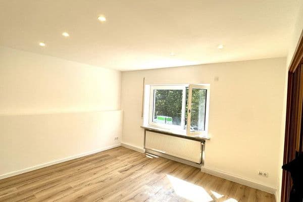 Prodej bytu 4+1 98 m², Georg-Mayer-Str. 5, Roth Prodej bytu 4+1 98 m², Georg-Mayer-Str. 5, Roth