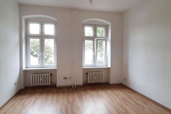 Pronájem bytu 3+1 68 m², Ringbahnstr. 27, Berlin, Berlín Pronájem bytu 3+1 68 m², Ringbahnstr. 27, Berlin, Berlín