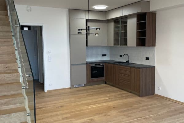 Pronájem bytu 2+kk 76 m², V Přístavu, Praha Pronájem bytu 2+kk 76 m², V Přístavu, Praha