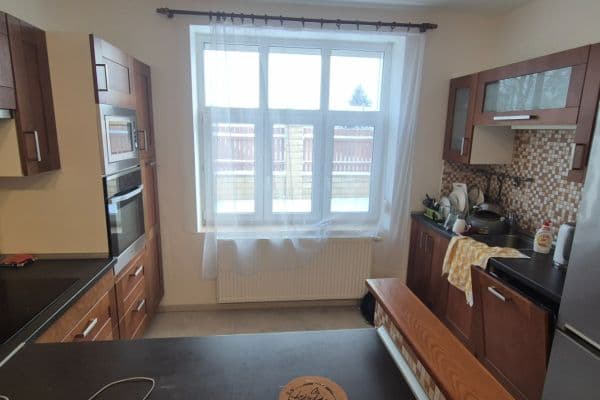 Pronájem bytu 2+kk 60 m², Škroupova, Chrudim, Pardubický kraj Pronájem bytu 2+kk 60 m², Škroupova, Chrudim, Pardubický kraj