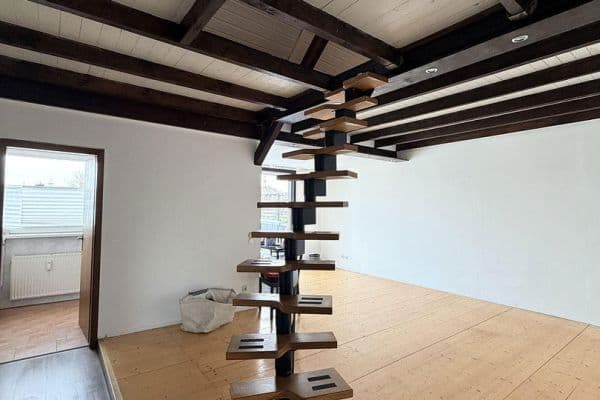 Pronájem bytu 3+1 79 m², Düsseldorfer Str. 7, Essen Pronájem bytu 3+1 79 m², Düsseldorfer Str. 7, Essen