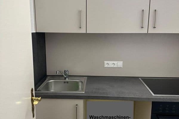 Pronájem bytu 1+1 35 m², Brunsbütteler Damm 311, Berlin, Berlín Pronájem bytu 1+1 35 m², Brunsbütteler Damm 311, Berlin, Berlín