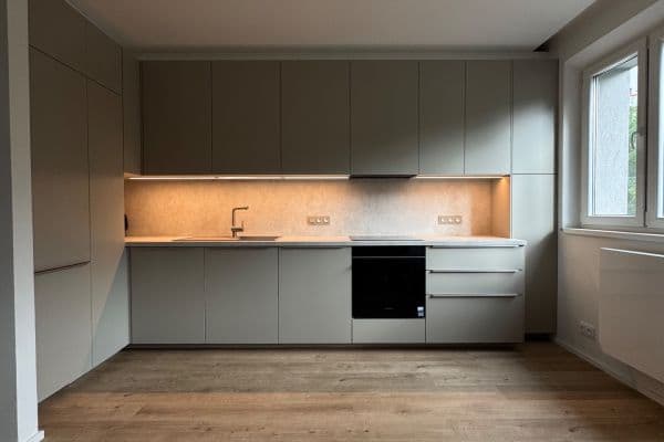 Pronájem bytu 2+kk 42 m², Osadní, Praha Pronájem bytu 2+kk 42 m², Osadní, Praha