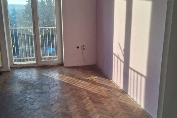 Prodej bytu 2+1 48 m², Lhotecká, Mníšek pod Brdy Prodej bytu 2+1 48 m², Lhotecká, Mníšek pod Brdy