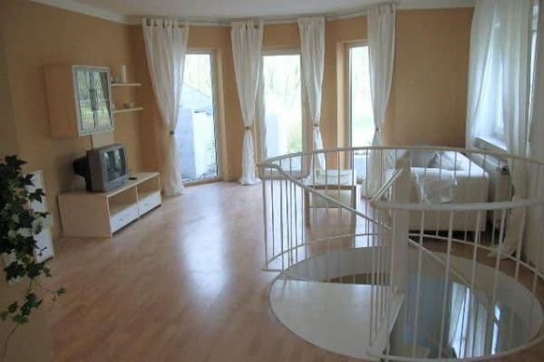 Pronájem bytu 2+1 85 m², Braunschweig Pronájem bytu 2+1 85 m², Braunschweig