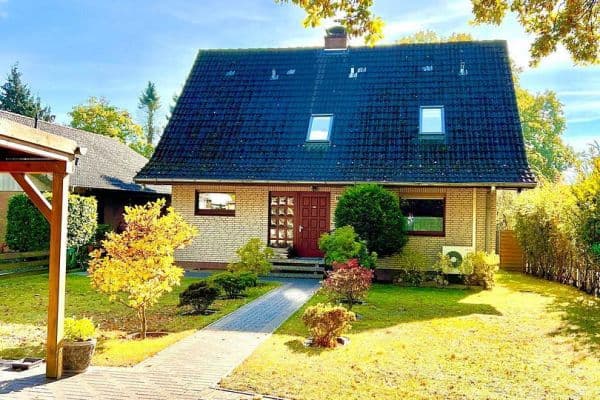 Prodej domu 135 m², pozemek 636 m², Hamburg Prodej domu 135 m², pozemek 636 m², Hamburg