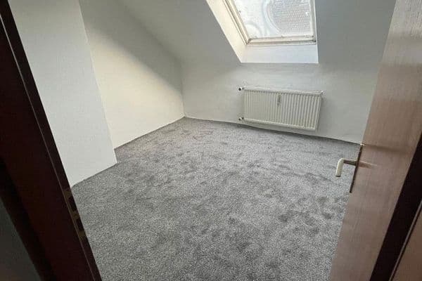 Pronájem bytu 2+1 65 m², Grabenstraße 6, Duisburg Pronájem bytu 2+1 65 m², Grabenstraße 6, Duisburg