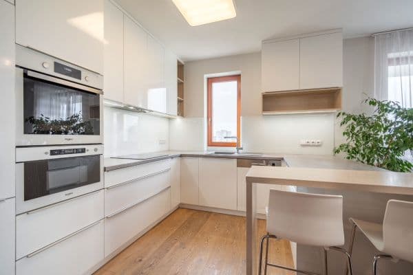 Pronájem bytu 3+kk 86 m², Prorektorská, Praha Pronájem bytu 3+kk 86 m², Prorektorská, Praha