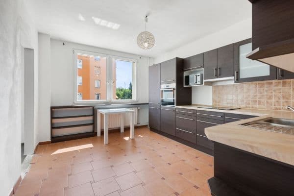 Pronájem bytu 2+1 44 m², Klatovská, Plzeň Pronájem bytu 2+1 44 m², Klatovská, Plzeň