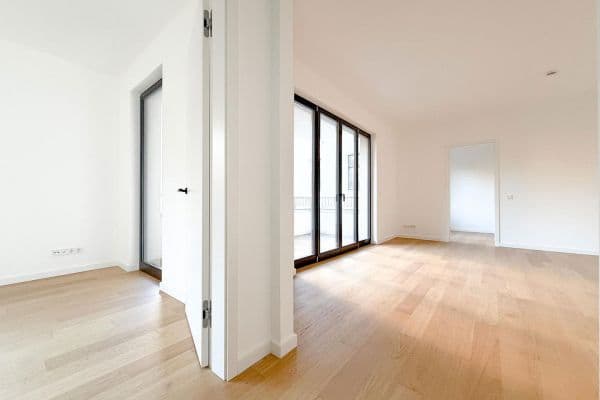 Prodej bytu 3+1 80 m², Berlin, Berlín Prodej bytu 3+1 80 m², Berlin, Berlín