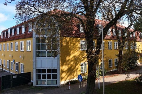 Prodej domu 1.843 m², pozemek 1.250 m², Krakauer Straße 49, Markranstädt, Sasko Prodej domu 1.843 m², pozemek 1.250 m², Krakauer Straße 49, Markranstädt, Sasko