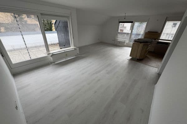 Pronájem bytu 4+1 110 m², Nürnberg (Mögeldorf), Bavorsko Pronájem bytu 4+1 110 m², Nürnberg (Mögeldorf), Bavorsko