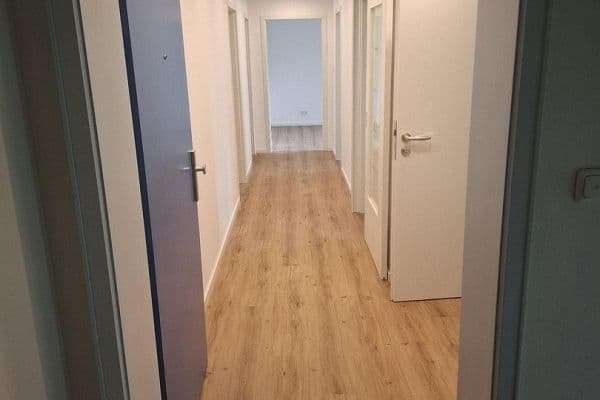 Prodej bytu 4+1 92 m², Unterhaching, Bavorsko Prodej bytu 4+1 92 m², Unterhaching, Bavorsko