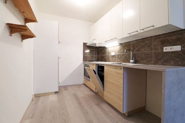 Pronájem bytu 3+kk 65 m², Brandlova, Pronájem bytu 3+kk 65 m², Brandlova,
